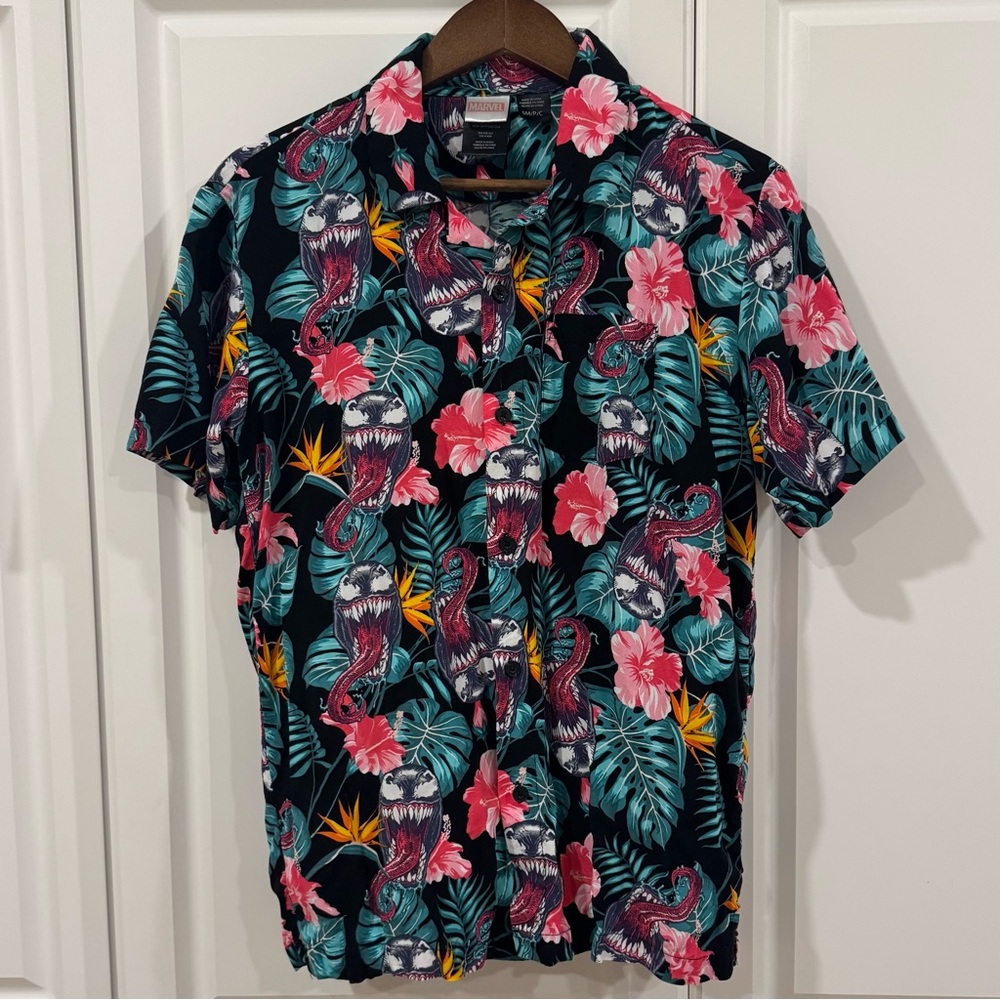Marvel Venom Floral Men's Shirt - Pink, Green, Black